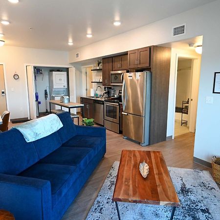 2 Bedroom Brand New Apartment Near Mayo, Park Free 羅徹斯特 外观 照片