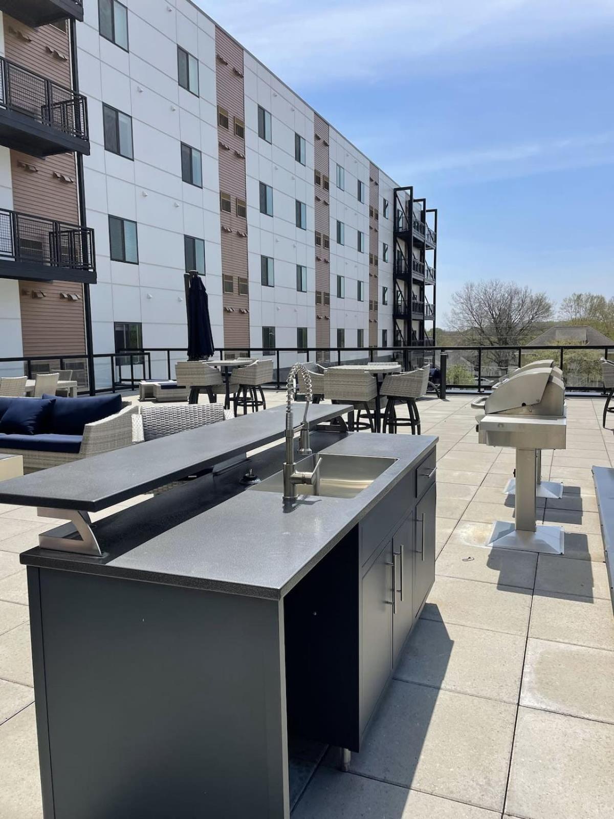2 Bedroom Brand New Apartment Near Mayo, Park Free 羅徹斯特 外观 照片