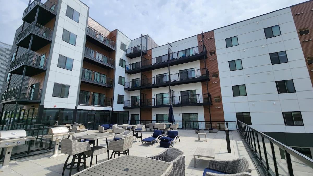 2 Bedroom Brand New Apartment Near Mayo, Park Free 羅徹斯特 外观 照片