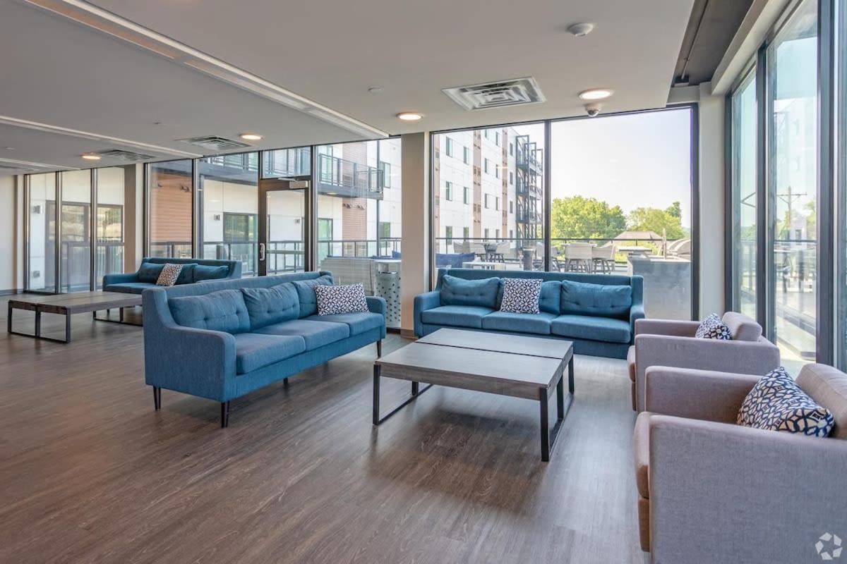 2 Bedroom Brand New Apartment Near Mayo, Park Free 羅徹斯特 外观 照片