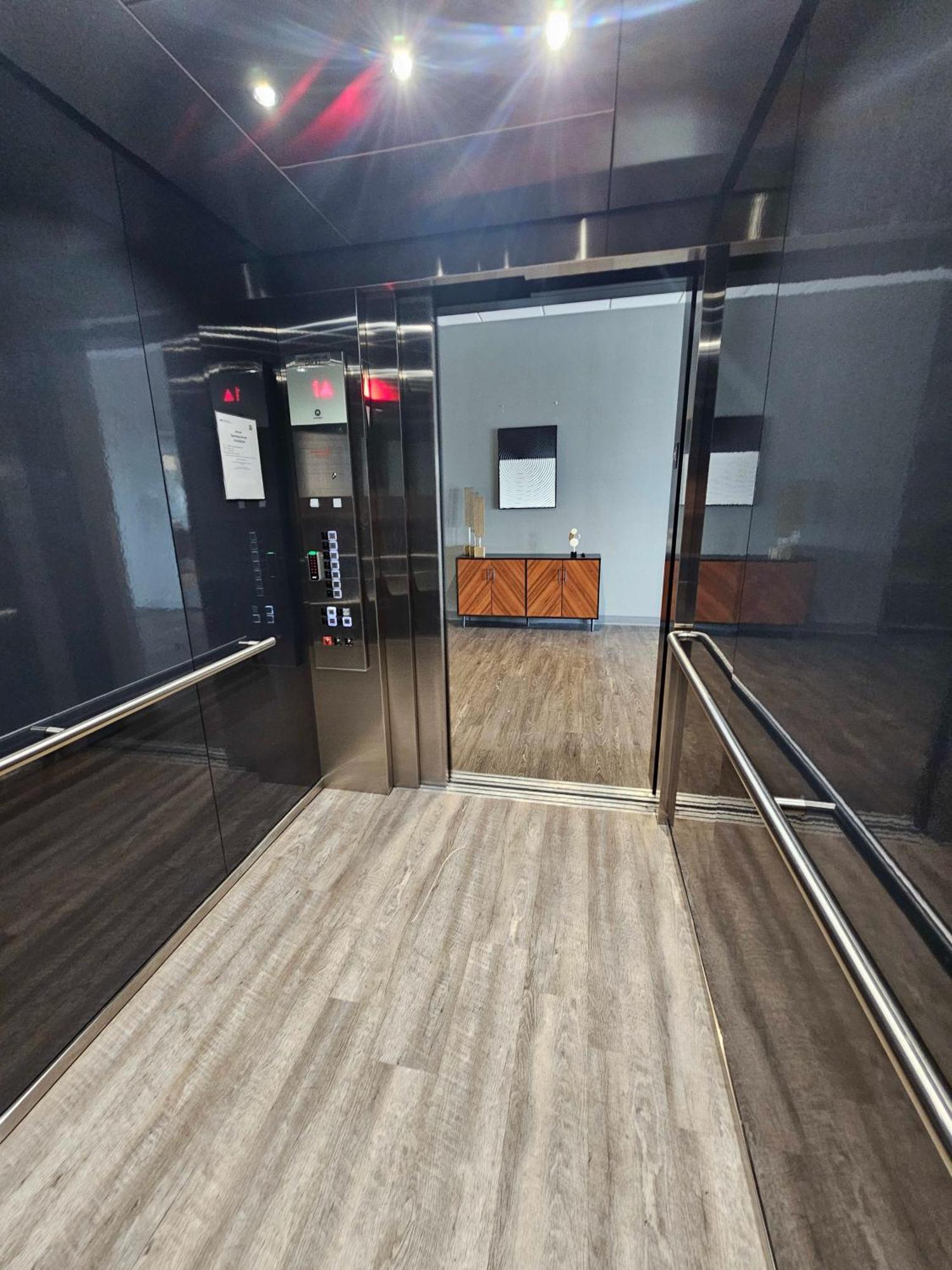 2 Bedroom Brand New Apartment Near Mayo, Park Free 羅徹斯特 外观 照片