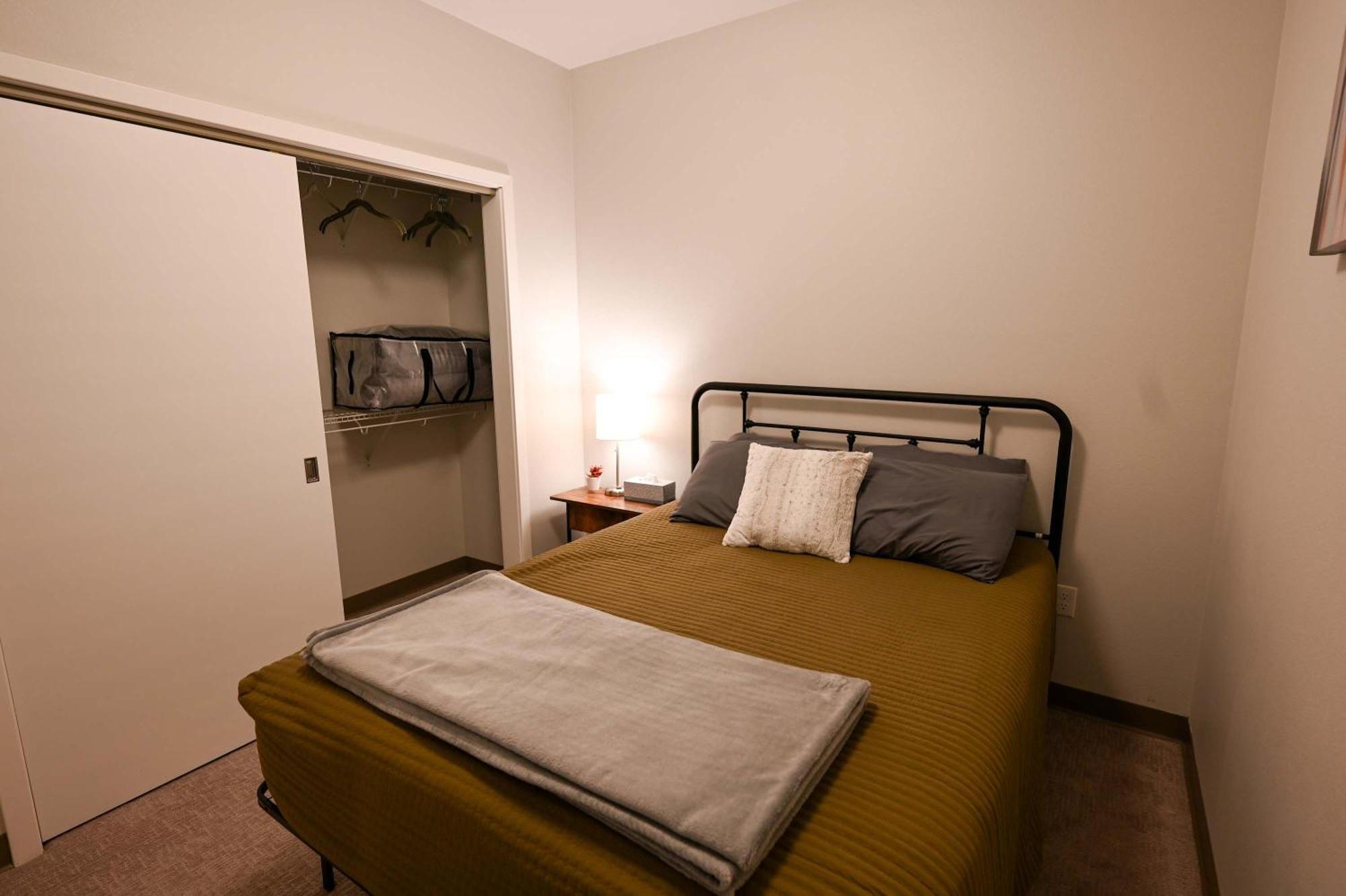 2 Bedroom Brand New Apartment Near Mayo, Park Free 羅徹斯特 外观 照片