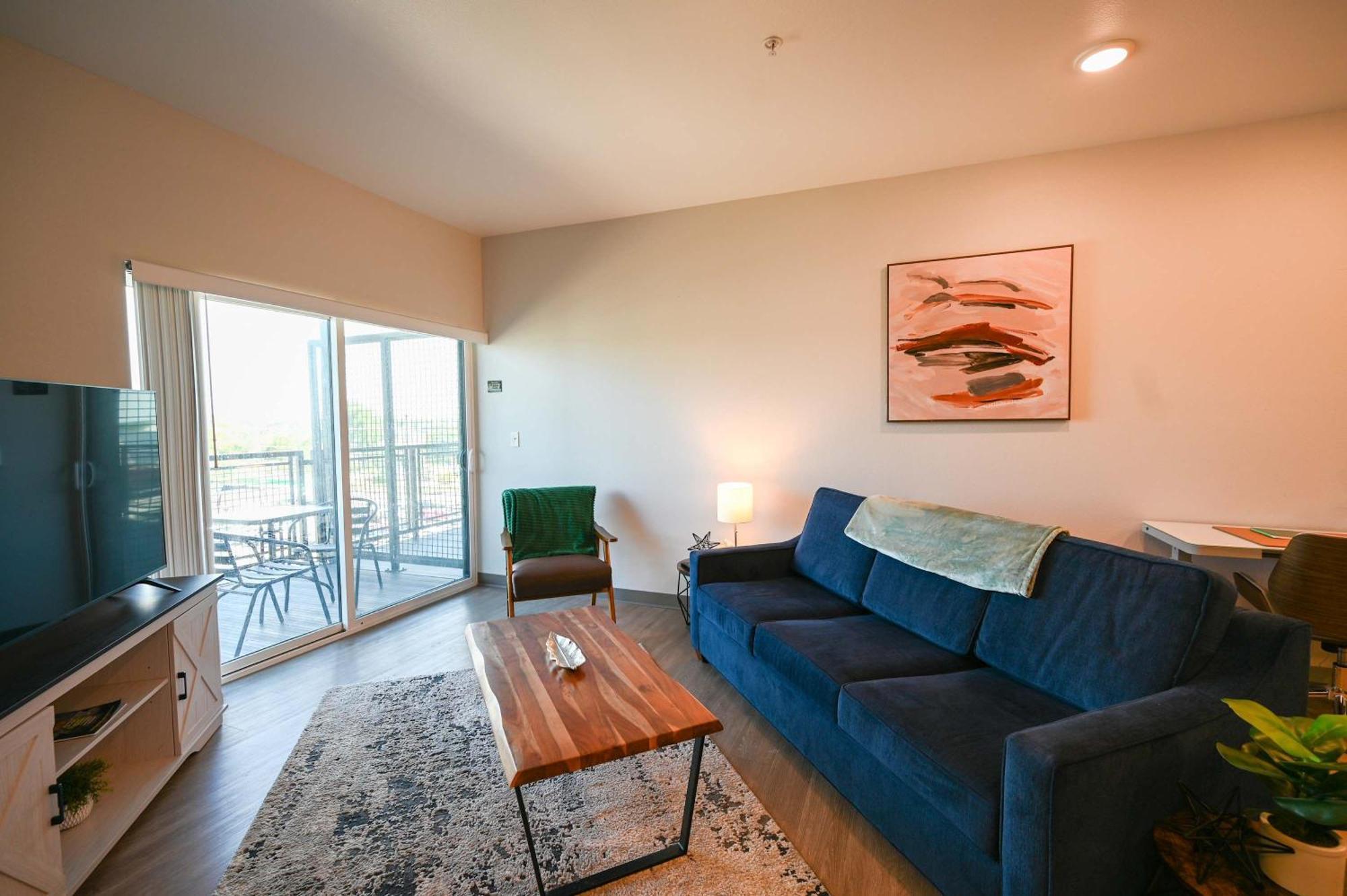 2 Bedroom Brand New Apartment Near Mayo, Park Free 羅徹斯特 外观 照片