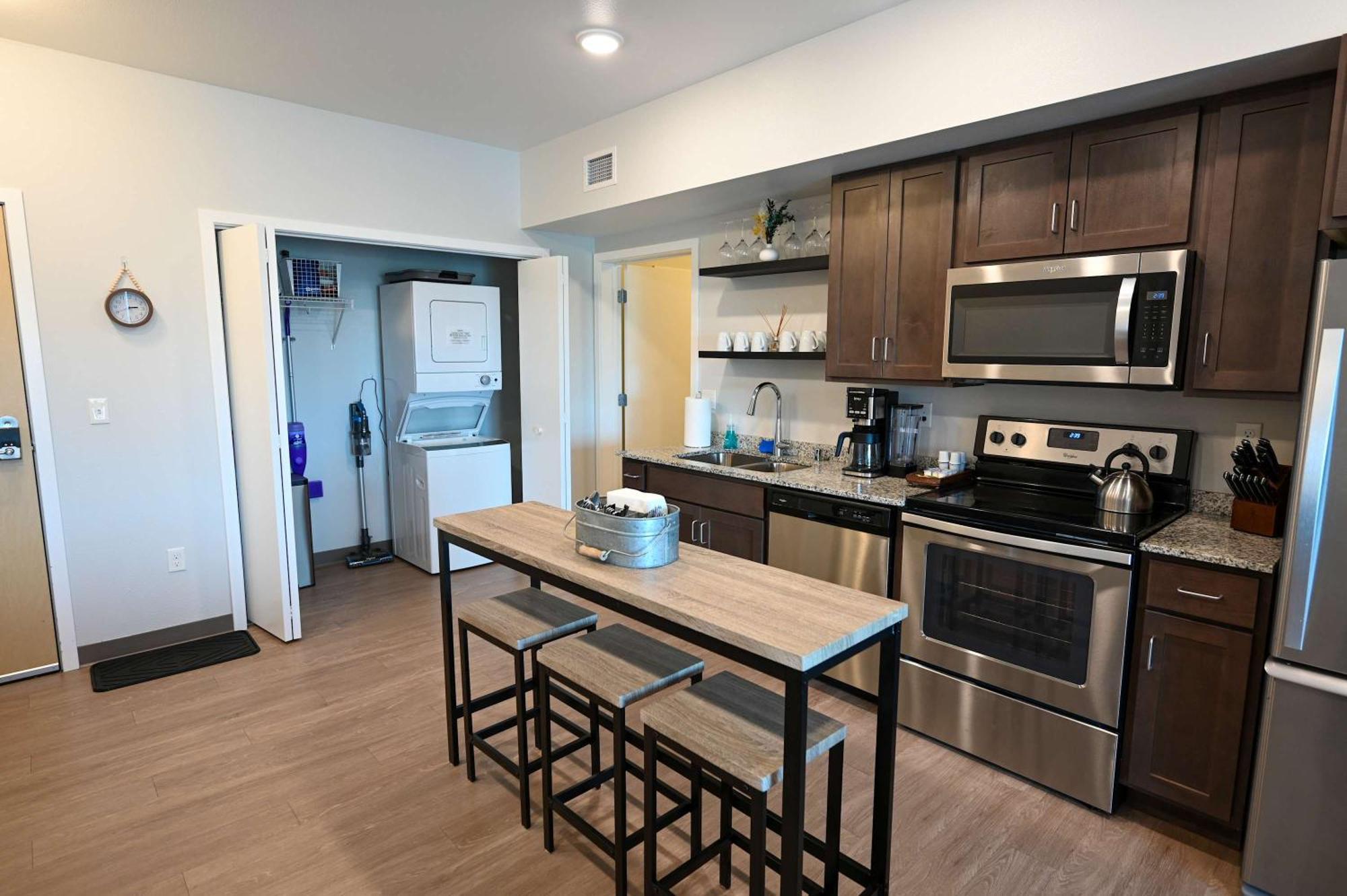 2 Bedroom Brand New Apartment Near Mayo, Park Free 羅徹斯特 外观 照片